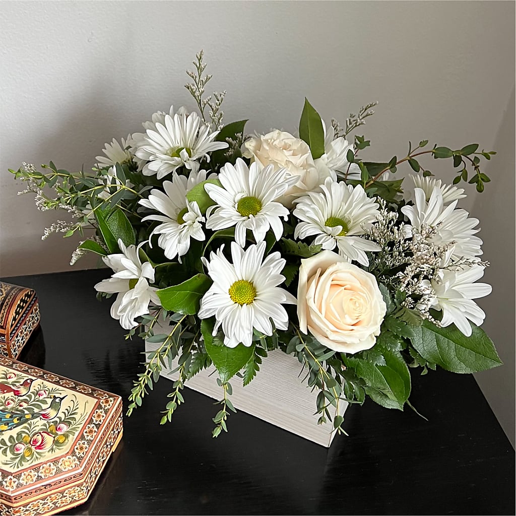 Fresh Linen Box Bouquet – Greenery Plus Florist, Monroe NY