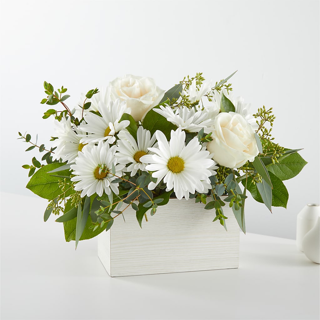 Fresh Linen Box Bouquet – Greenery Plus Florist, Monroe NY