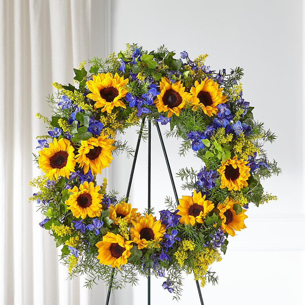 Bright Rays Wreath – Greenery Plus Florist, Monroe NY