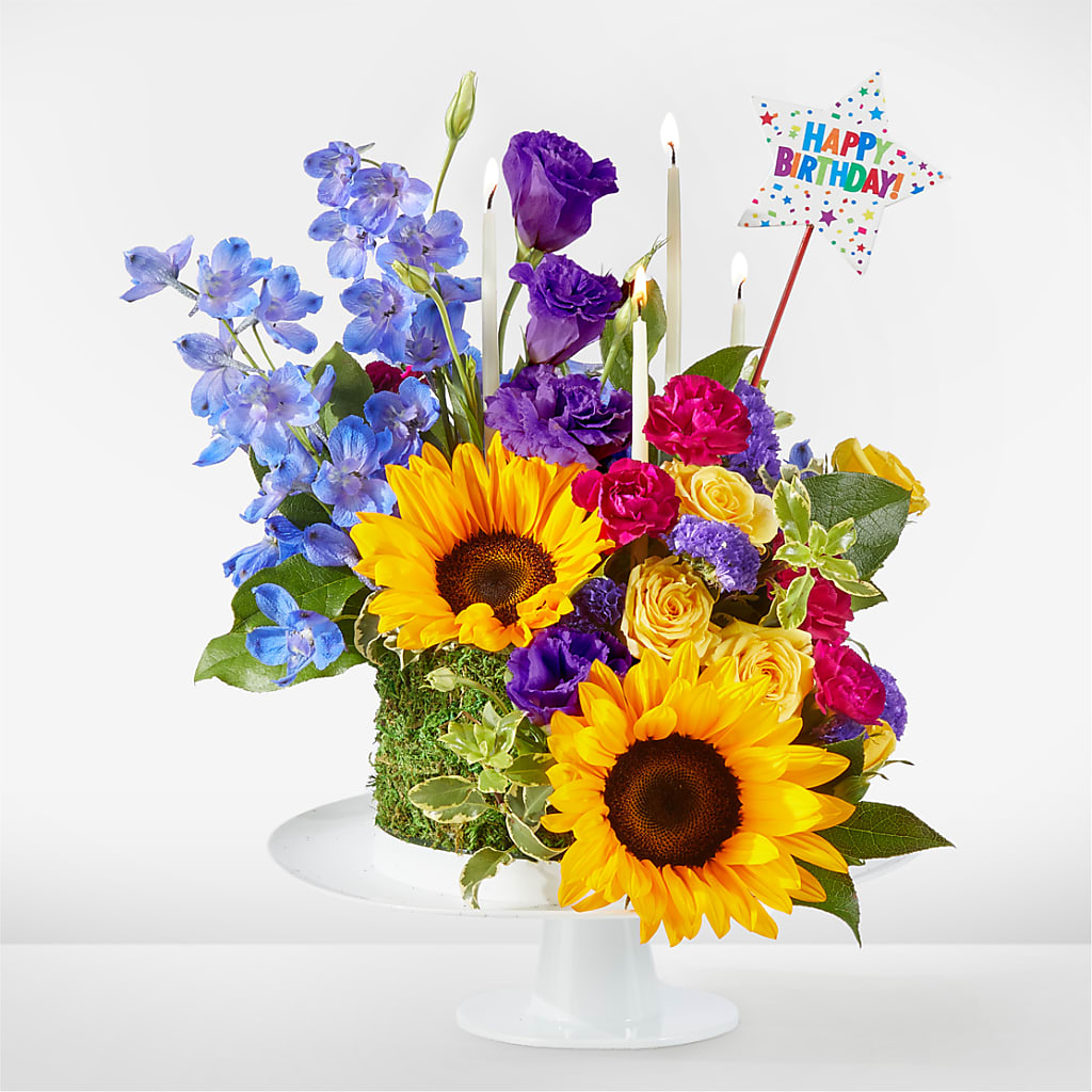 Star of the Day Floral Cake – Greenery Plus Florist, Monroe NY