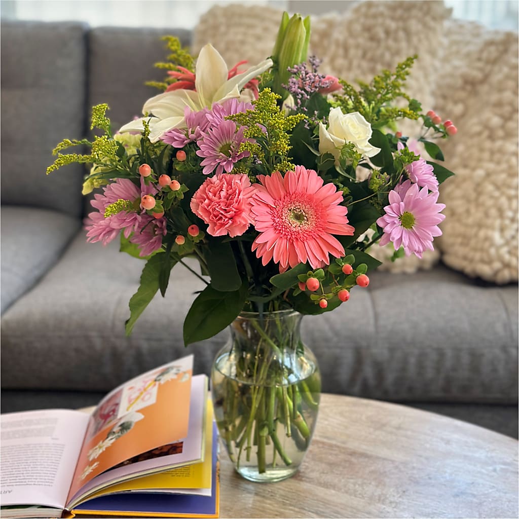 Pastel Tradition - A Florist Original –  Greenery Plus Florist, Monroe NY