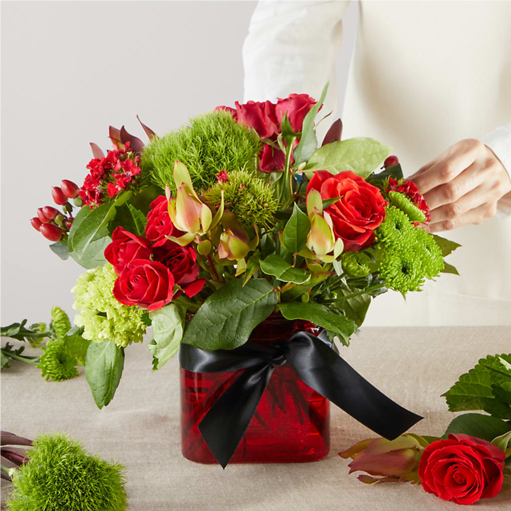 Heritage Kindle – A Florist Original –  Greenery Plus Florist, Monroe NY