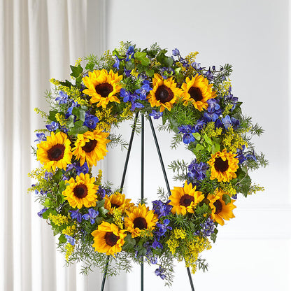Bright Rays Wreath –  Greenery Plus Florist, Monroe NY