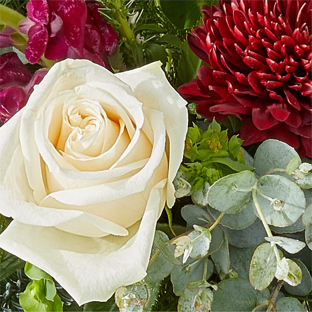 Cranberry Fizz Bouquet –  Greenery Plus Florist, Monroe NY