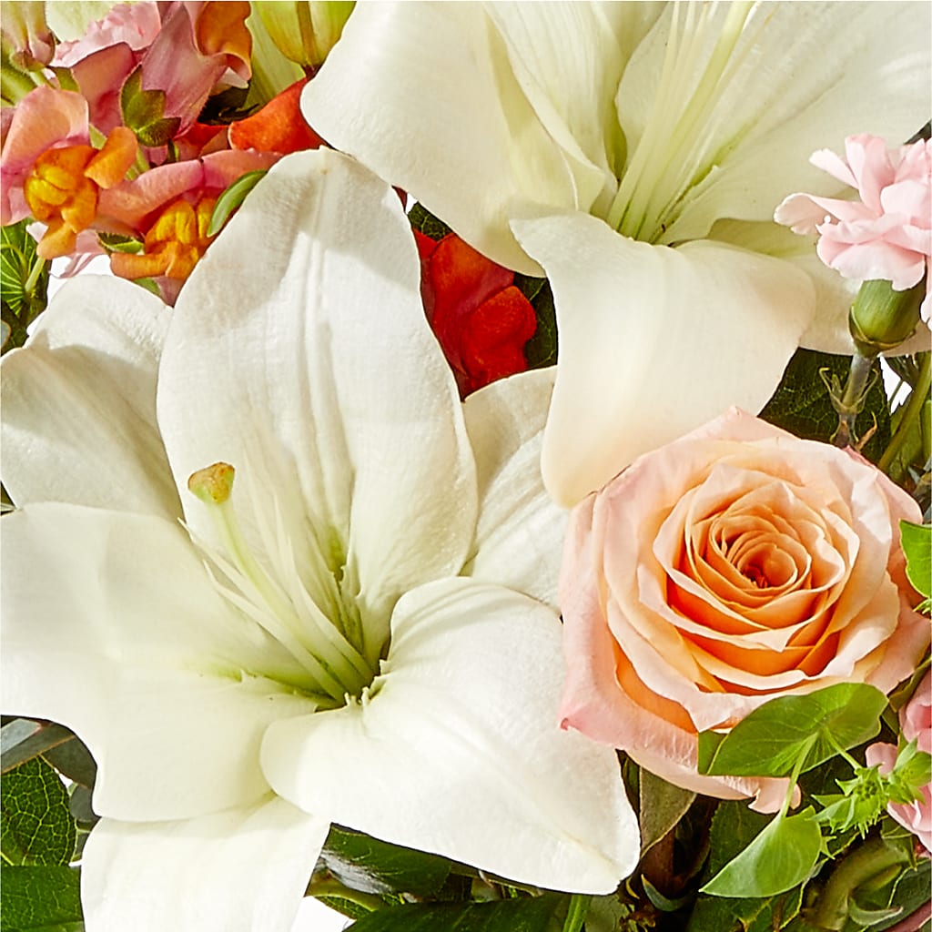 Grapefruit Splash Bouquet –  Greenery Plus Florist, Monroe NY